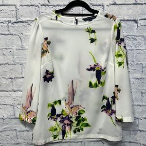French Connection Sz 4 Waterflower Drape Blouse White - 3/4 Sleeve Top